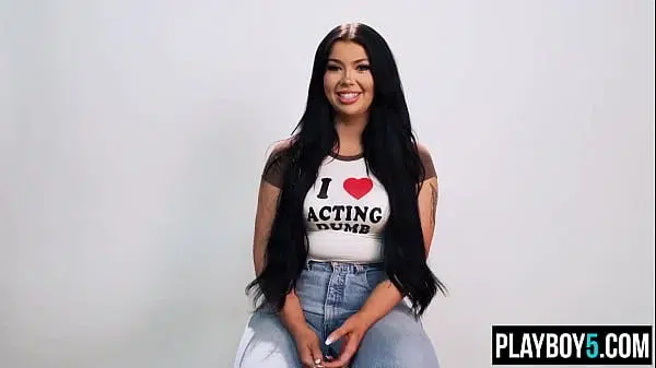 Australian teen Holly Day masturbation to orgasm after interview