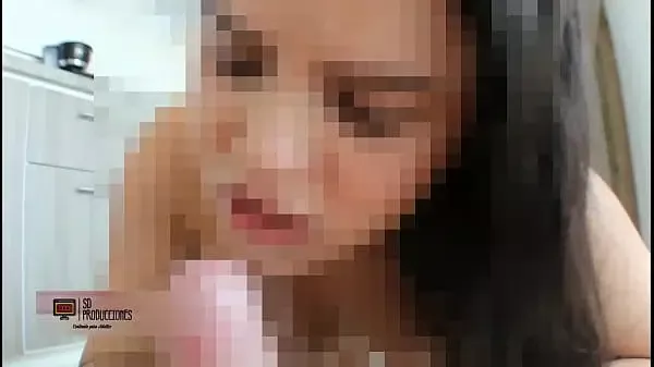 Mi hermanastra hace un rico Squirt mientras le follo su conchita peluda