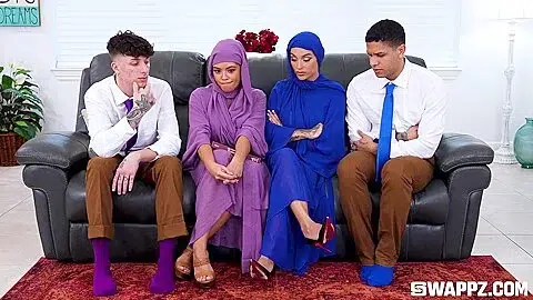 Hijab Milfs Have Pussy Shattering Affair – The Official Egypt & Vivianne Desilva