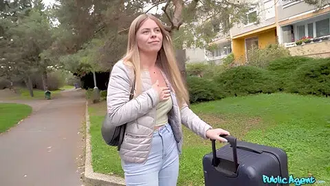 I Offered To Help The Gorgeous Blonde