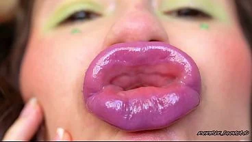 Naughty chick lip pouting LipsiHaa 4
