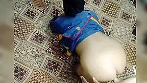 Nokrani Ki Gand Mari Movie Dikha K Garam Kia