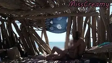 PUSSY FLASH – Risky Student Session in BEACH Canary