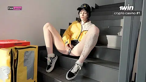 The Courier Masturbated And Squirted On The Pizza. She Delivered The Cum-covered Pizza To The Customer