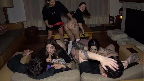 The great Argentinian porn ORGY: 4 whores thirsty for cock and 2 lucky guys! – Knock Knock Club