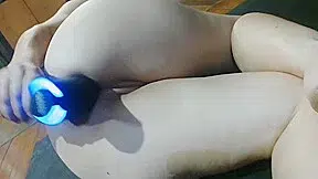 Using Massage Gun To Spread My Tight Asshole