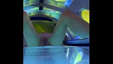 Voyeur Exhibitionist Milf Tanning Bed Veronica Beach Orgasm Close-up Girlfriend Pussy