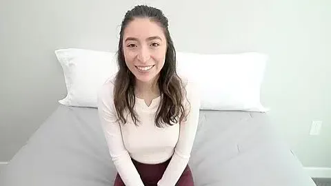 Cute Teen 18+ Amateur With Tan Lines Makes Her First Amateur Porn