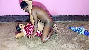 Beutiful Village Housewife Fucking In Home