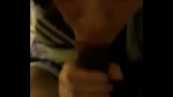 Putita argentina le encanta chupar pija