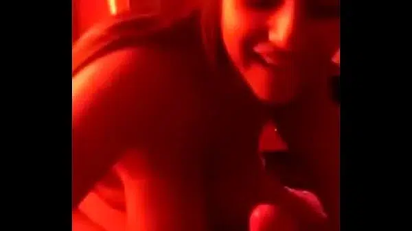 Tetona Argenta, recibiendo leche  parte 3