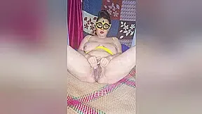 Hot Alisha Bhabhi: Steamy Looks For Every Mood