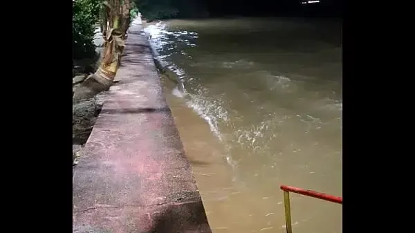 Na praia